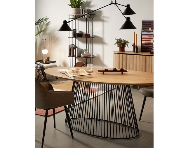 LaForma LESKA テーブルの写真