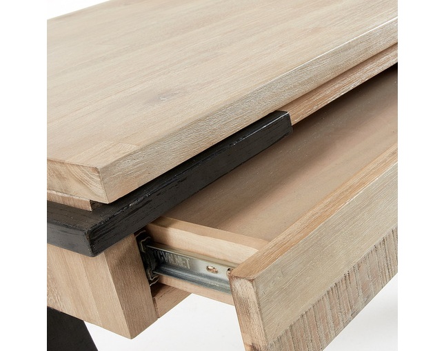 LaForma THINH デスクの写真