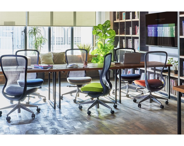 Modern&Normed A03-Eの写真