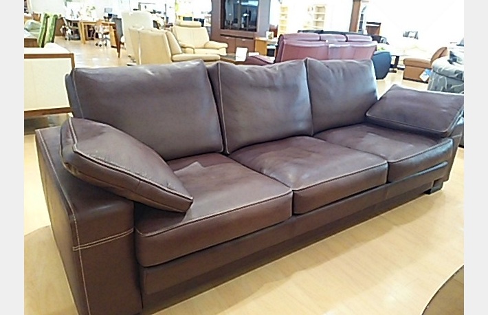 カリモク家具 アウトレット販売会のカルーセル画像2