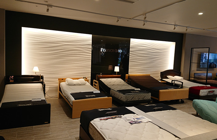 快眠寝姿勢測定会 ～フランスベッド 神戸ショールームセール～のカルーセル画像3