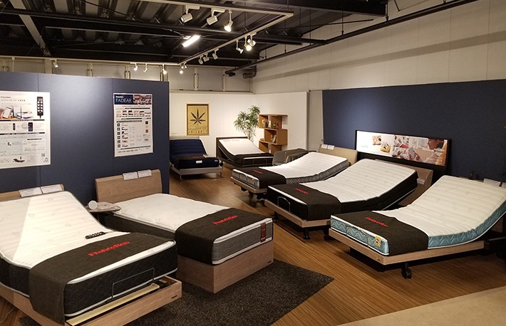 フランスベッド PRスタジオ広島 価格改定前「家具･インテリア展示品在庫一掃セール」3/15～20のカルーセル画像8