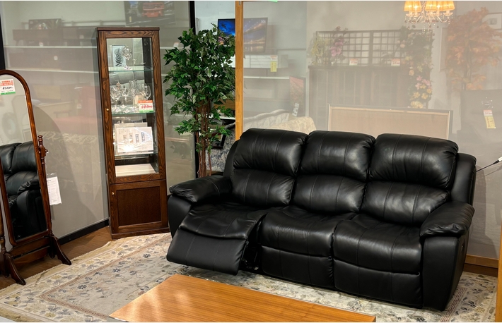 最も信頼できる FUJI FURNITURE購入価格19万円天然皮革 2.5人掛けソファ 2人掛け・3人掛けソファ