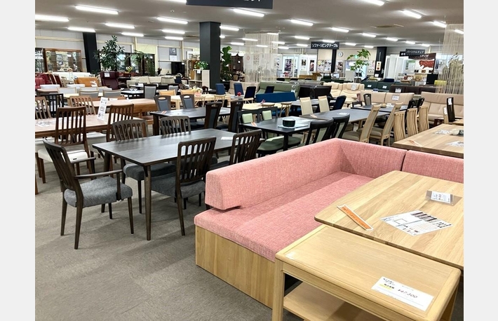 カリモク家具 緒川アウトレット　「年度末アウトレット家具フェア」3/28～3/31のカルーセル画像6
