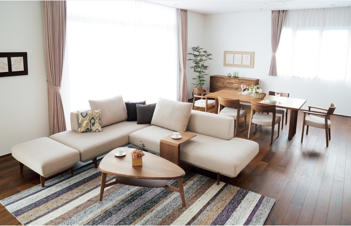 カリモク家具 鹿児島ショールーム「年に一度のリフレッシュクリアランス」5/24～6/1のカルーセル画像6