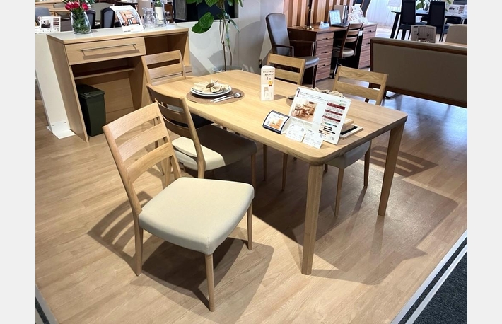 カリモク家具　本社ショールーム「夏のこだわり家具フェア」8/9～8/17のカルーセル画像12