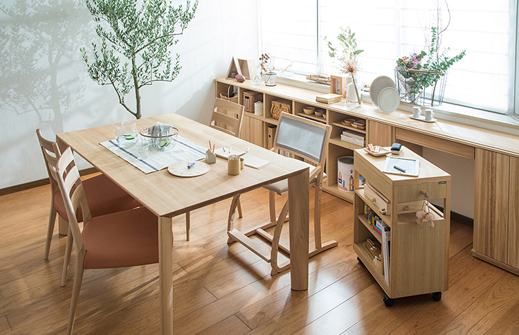 カリモク家具 茨木アウトレット「リビング・ダイニング・ベッドフェア」のカルーセル画像1