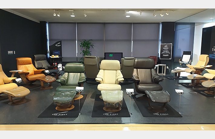 カリモク家具 福岡ショールーム「インテリアフェア」4/29～5/6※GW限定開催のカルーセル画像3