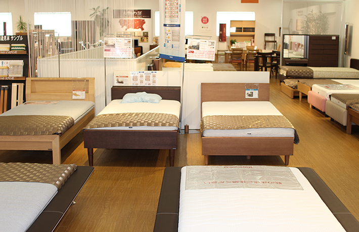 カリモク家具 茨木アウトレット「プレミアムフェア」2/7(土)～8(日)のカルーセル画像8