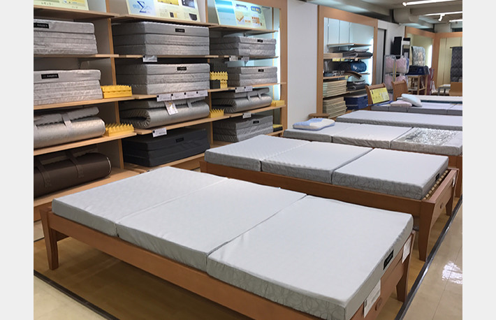 「春の寝具祭in神戸」西川･昭和西川･ロマンス小杉のマットレス・羽毛ふとんがお買い得のカルーセル画像6