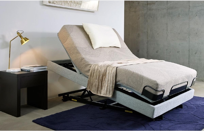 大阪シモンズギャラリー ビューティレスト100th電動モデルキャンペーン