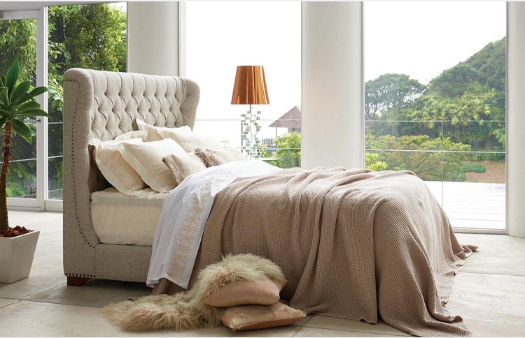 「シモンズベッドフェア」 in大丸福岡天神店1/31～2/8のカルーセル画像1