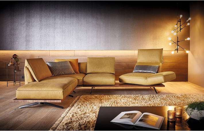 ドイツ国内生産「コイノール」イタリア「ニコライン」高級レザーソファ