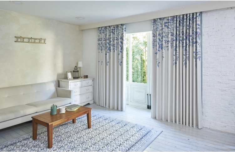 【公式HPからの来店予約制】カーテン･じゅうたん王国 &nbsp;横浜カーテンショールーム「夏のオーダーカーテンフェア」8/11～9/7のカルーセル画像1