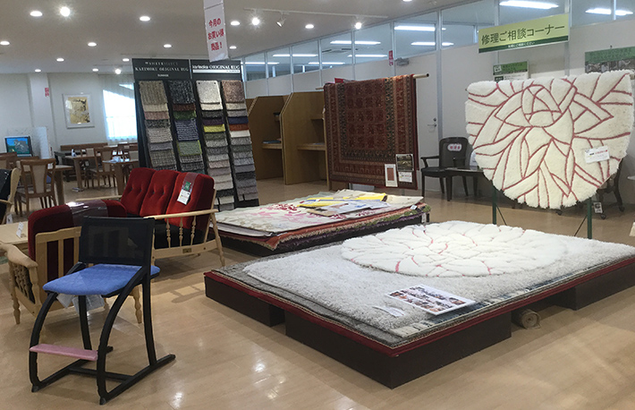 カリモク家具 鶴見アウトレット 展示現品ワケありフェア1/31～2/1のカルーセル画像5