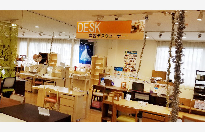 カリモク家具 鶴見アウトレット1/10～1/12 「理由あり家具フェア」のカルーセル画像4