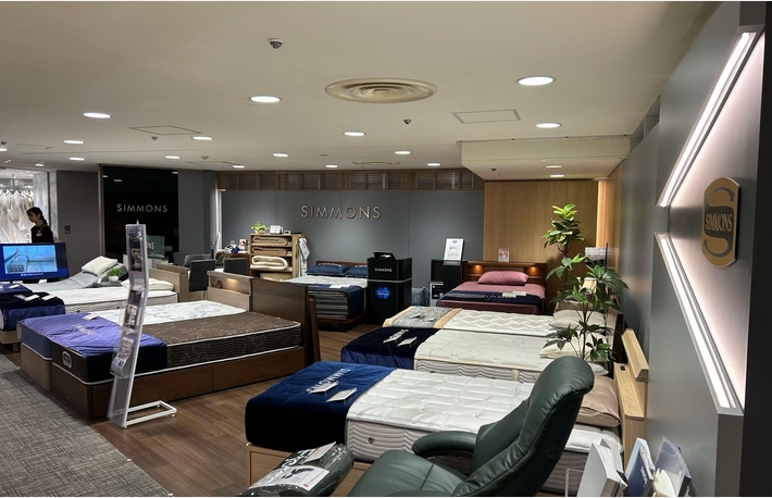 シモンズ フェアin横浜高島屋　8/5～8/26のカルーセル画像2