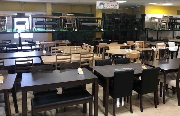 商品総入れ替え「売りつくしセール」 in 尾張旭店 9/6～9/15のカルーセル画像5