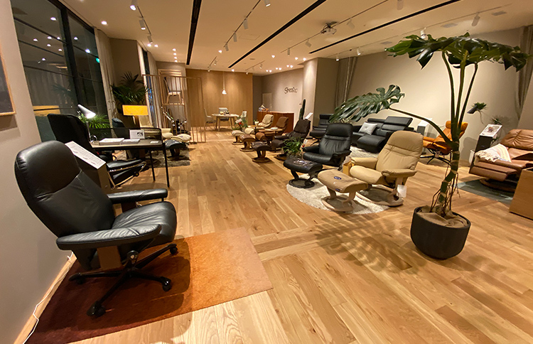 ストレスレス®チェア･大阪ショールーム「Web申込み限定 特別ご優待販売会」4/11～12のカルーセル画像1