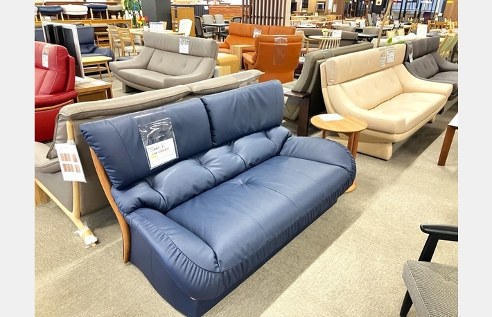 カリモク家具 緒川アウトレット「春のアウトレット家具フェア」4/3～4/12のカルーセル画像7