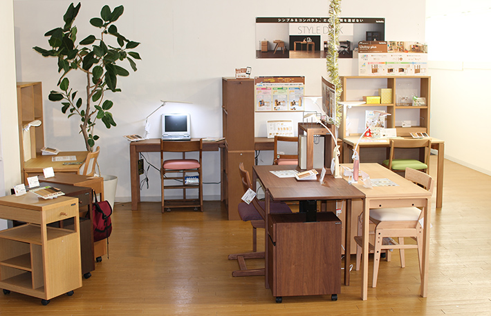 カリモク家具 茨木アウトレット「プレミアムフェア」4/11(土)～12(日)のカルーセル画像7