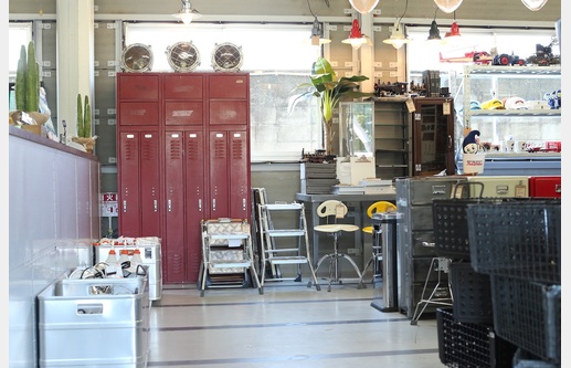 DULTON FACTORY SERVICE OSAKAの画像11
