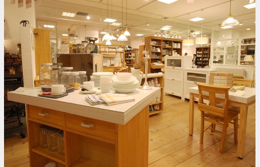 【閉店】モモナチュラル 大阪店の画像9